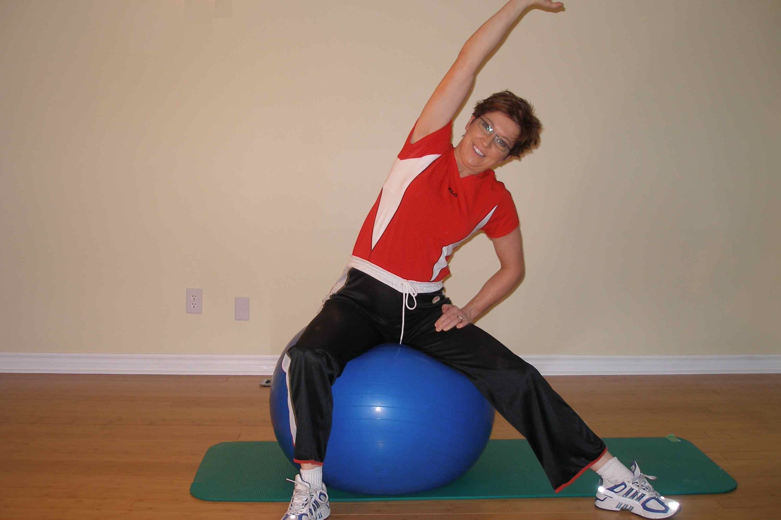 Extreme ball stretching